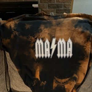 Women’s distressed Mama t shirt